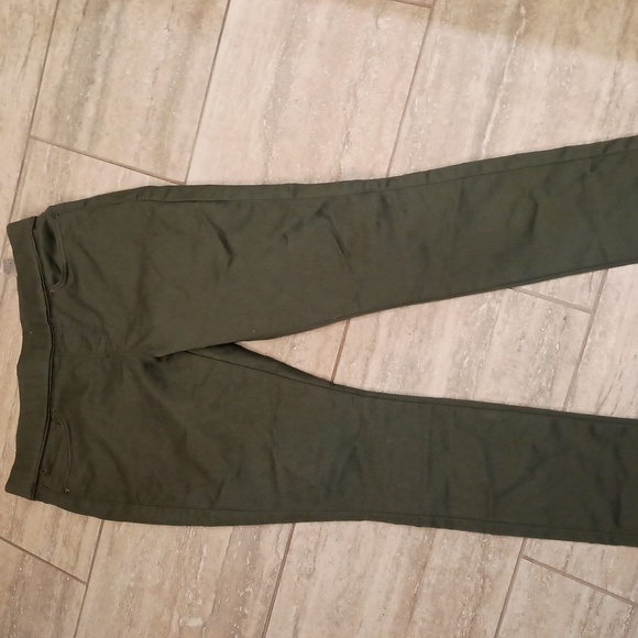 Signature by Levi Strauss pull on skinny pants size 10 - Picture 3 of 12